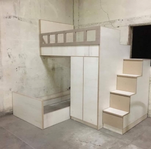 معرض الاستاذ للموبيليا Logo